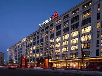 Nihayet; Adidas ısrarla elinden çıkarmak istediği Reebok’u Authentic Brands Group’a 2.5 Milyar Dolara Satıyor
