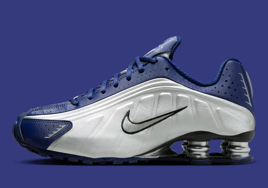 Nike Shox R4 Cowboys taraftarları için özel olarak tasarlandı